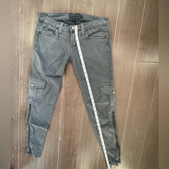Vintage Frankie B. low rise 90’s Y2K gray cargo casual zipper leg pants size 25 - Picture 12 of 13